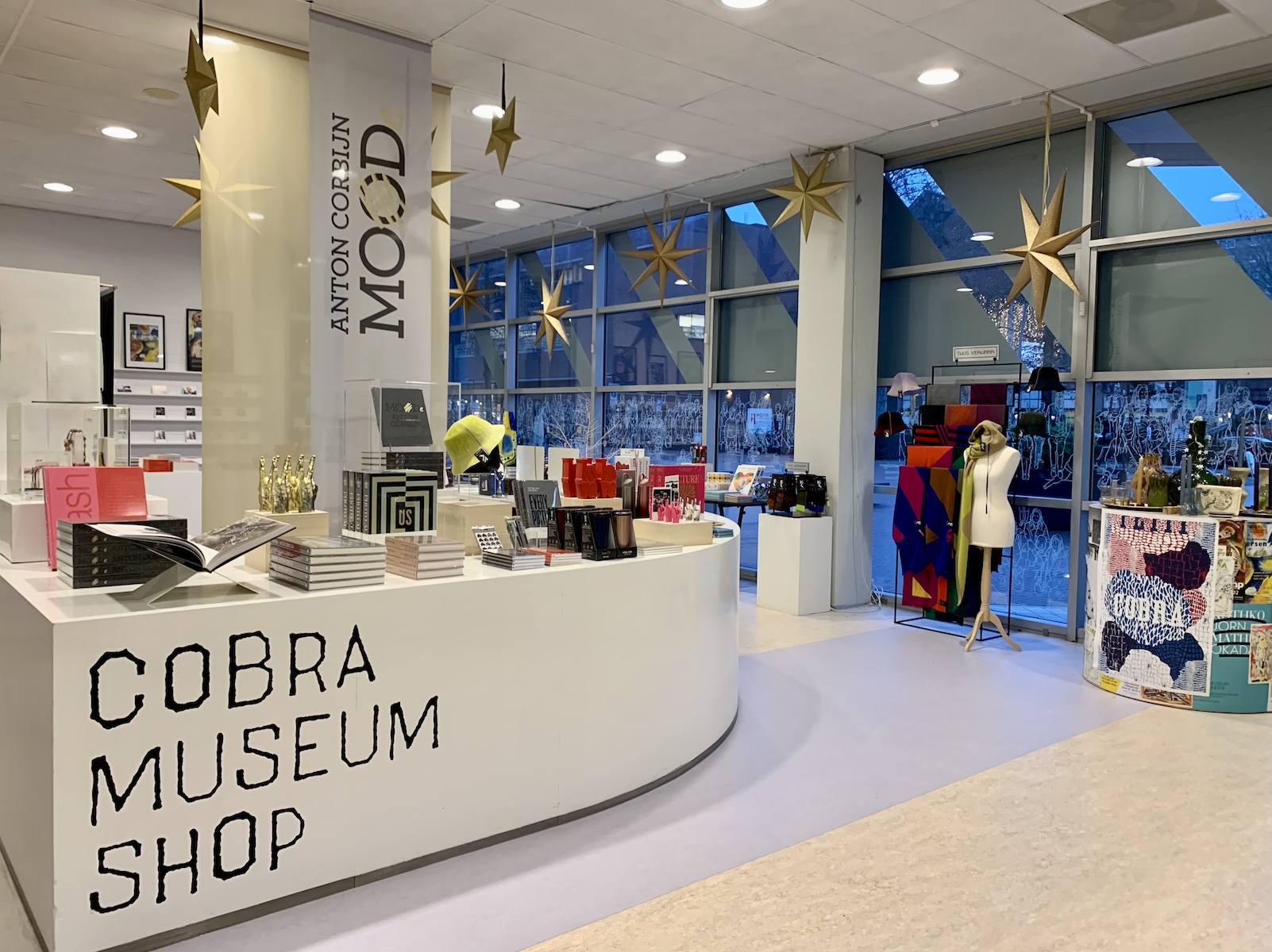 Anton Corbijn ‘MOØDe’ in het Cobra Museum